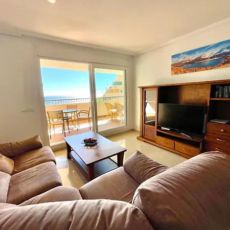 Sunny Coastal Escape *